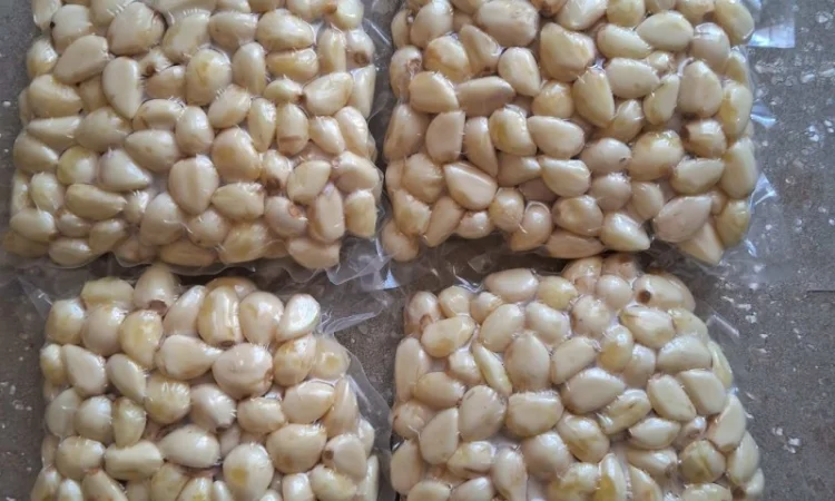 Очищений часник на продаж - фото № 2