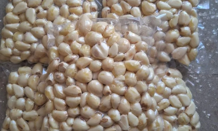 Очищений часник на продаж - фото № 3