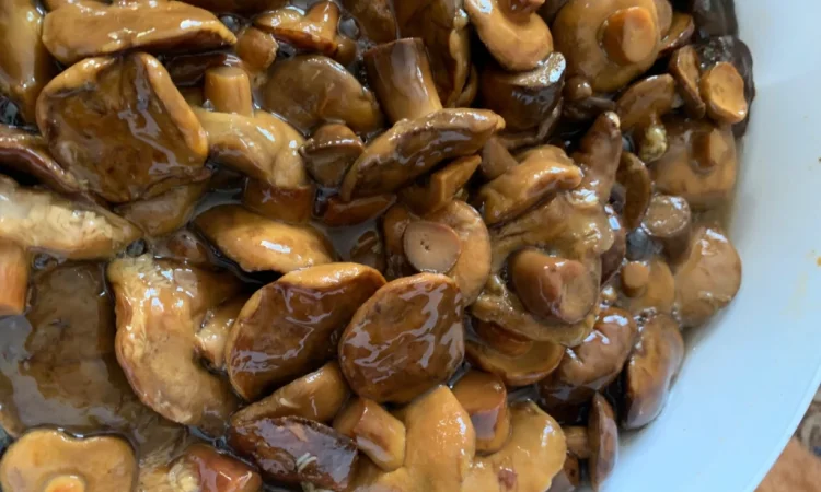 Продаж варено-солених грибів - фото № 1