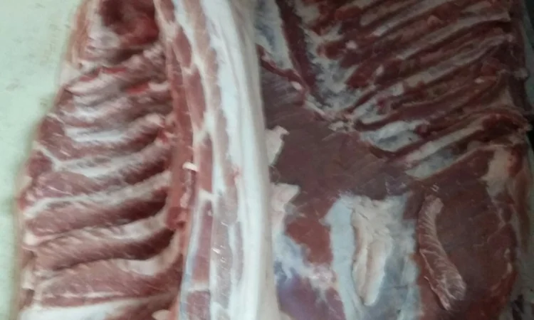 Грудинка свиняча на шкірі без кості - фото № 1