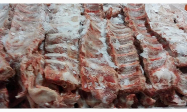 Продается свинина, полутуши охлажденные, 1 категория в шкуре - фото № 1