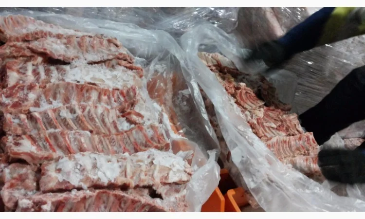 Продается свинина, полутуши охлажденные, 1 категория в шкуре - фото № 2