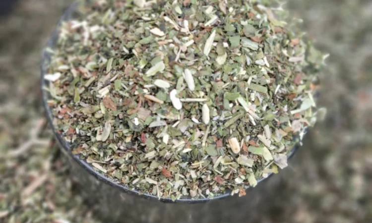 Табак Махорка зелёного цвета высокого качества - фото № 1