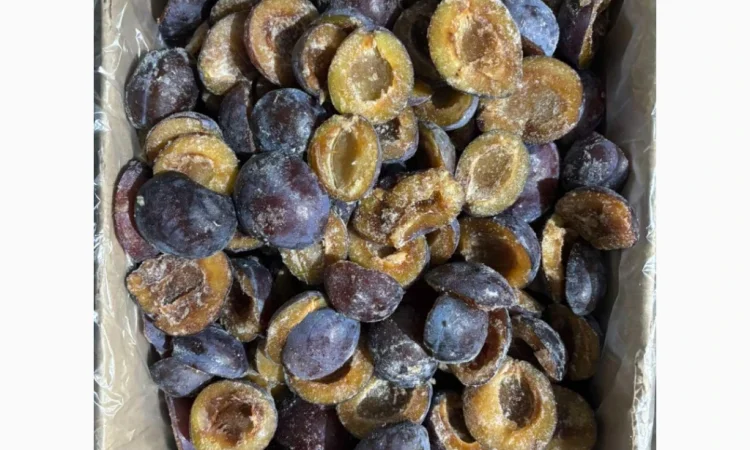 Пропонуються заморожені сливи (половинки) - фото № 1