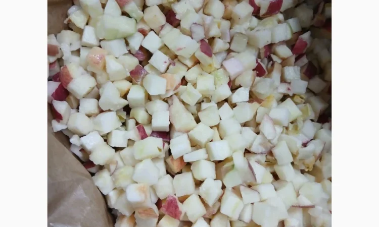 Продам яблуко кубик 10/10 зі шкіркою заморожене - фото № 1