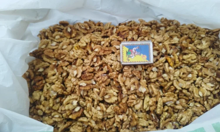 Продам горіхи лущенні і цілі - фото № 1