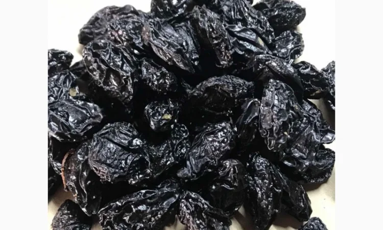 Пропонується в’ялений чернослив з кісточкою - фото № 1