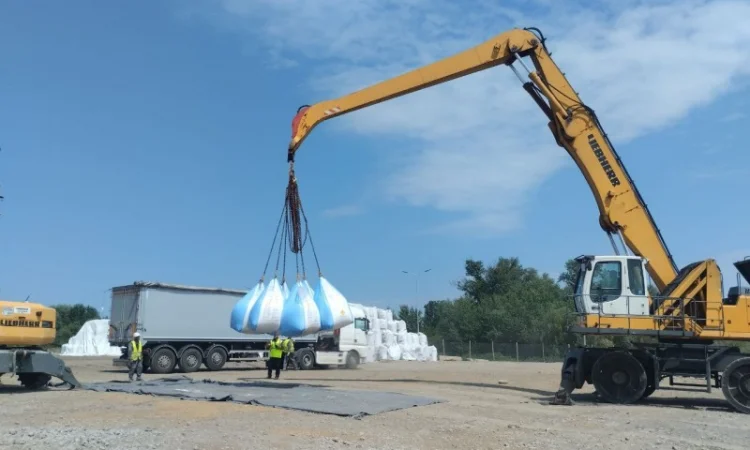 Амиачная селитра от производителя Болгария Neochim Agropolychim - фото № 1