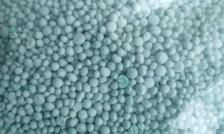 Нитроаммофоска 10:20:20 – Азотные удобрения в продаже - фото № 1