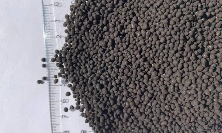 Куриный помет гранулированный (N-P-K 4-3-3) - Органическое удобрение в гранулах - фото № 1