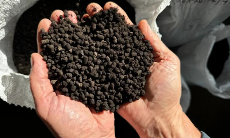 Якісні органічні (Компост) та органо-мінеральні добрива ТМ "Гумоплант" - фото № 2