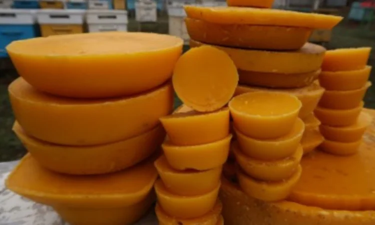 Натуральний бджолиний віск - фото № 1