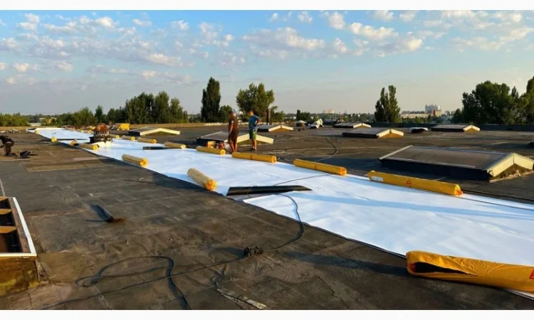 Монтаж ПВХ и ТПО мембран - фото № 2