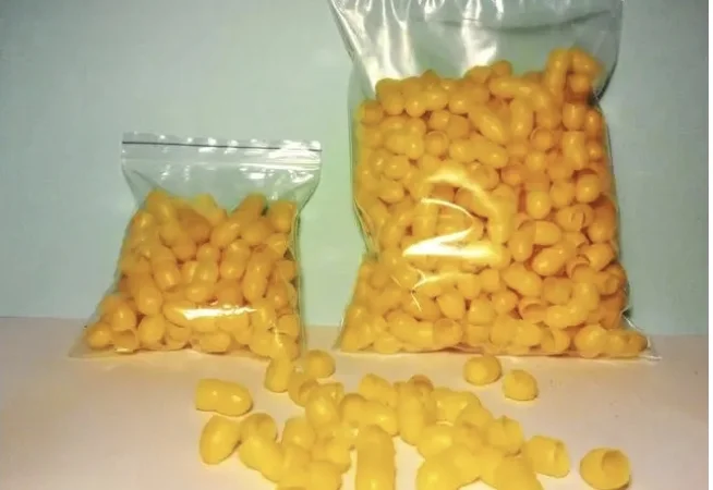 Пропонуються воскові мисочки для виведення бджолиних маток - фото № 2