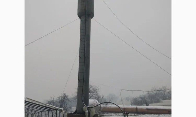 Водонапірна вежа на замовлення з емальованих бочок - фото № 1