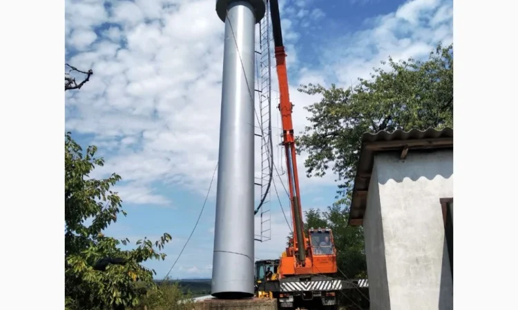 Водонапірна вежа на замовлення з емальованих бочок - фото № 2