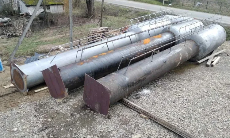 Водонапірна вежа на замовлення з емальованих бочок - фото № 5