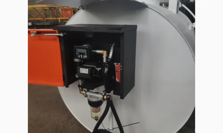 Металлический резервуар 5000л для дизельного топлива и бензина - фото № 3