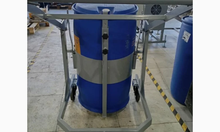 Бочкоперекидач для зручності у роботі - фото № 3