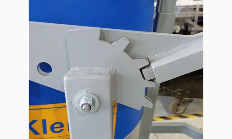 Бочкоперекидач для зручності у роботі - фото № 5