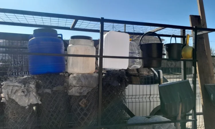 Еврокубы и канистры в продаже - фото № 3