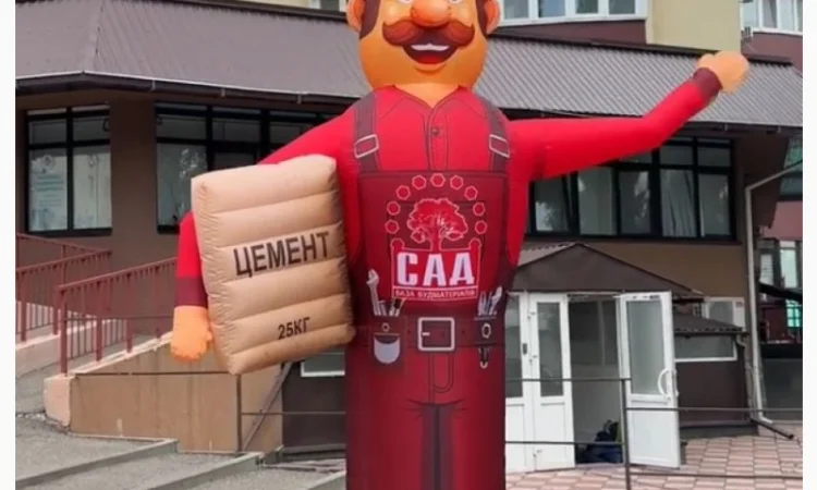 Надувна реклама для заходів - Людина махає на дорозі - фото № 4