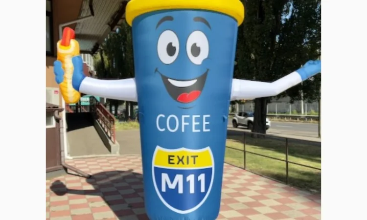 Надувна реклама для заходів - Людина махає на дорозі - фото № 6