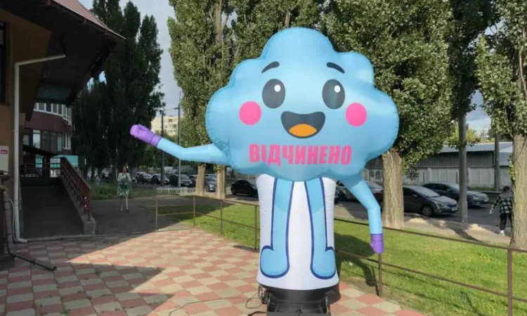 Надувні фігури для зовнішньої реклами – 3D копії товарів - фото № 7