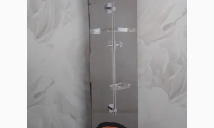 Душова штанга з мильницею - фото № 3