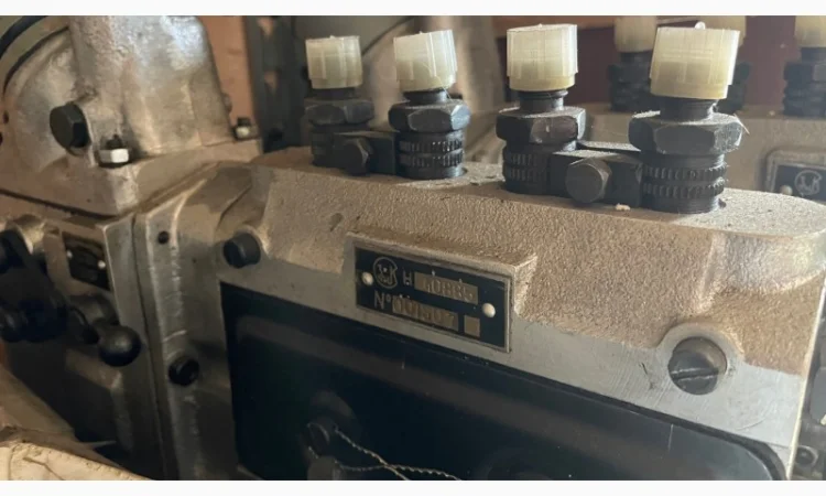 Паливні насоси для двигунів Ч 10 та запчастини - фото № 1