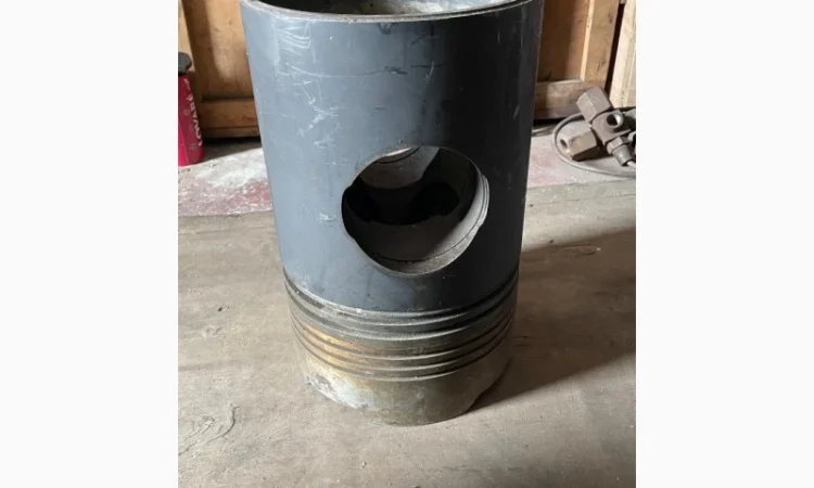 Поршень двигателя Sulzer 25/30 в продаже - фото № 1