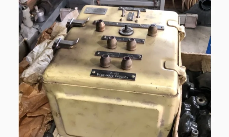 Коробка блок-реле КБР-2 для двигунів - фото № 1