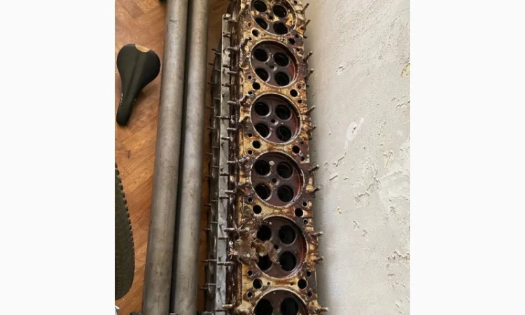 Головка блоку циліндрів Д6 та Д12 у продажу - фото № 1