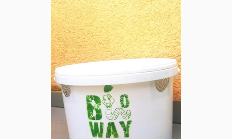 Компостер для каліфорнійських черв'яків для компосту - фото № 2