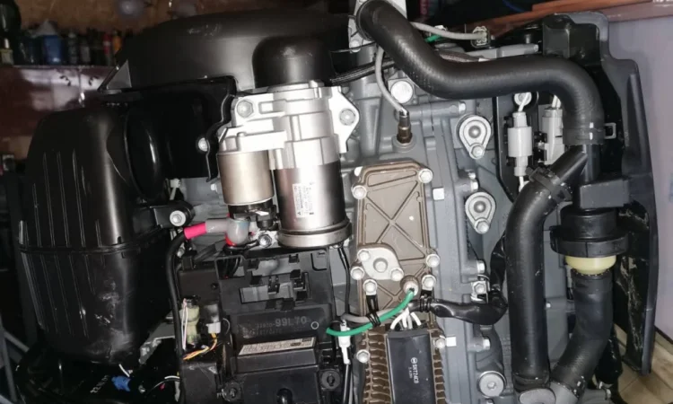 Лодочний мотор Suzuki DF - 140 у продажу - фото № 3