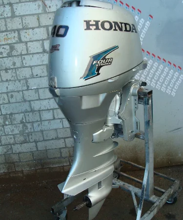 Продажа лодочного мотора Honda BF 40 в хорошем состоянии - фото № 1