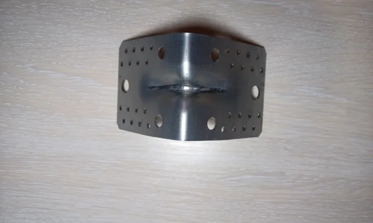 Універсальний оцинкований кутник з ребром жорсткості 145×145×95 - фото № 4