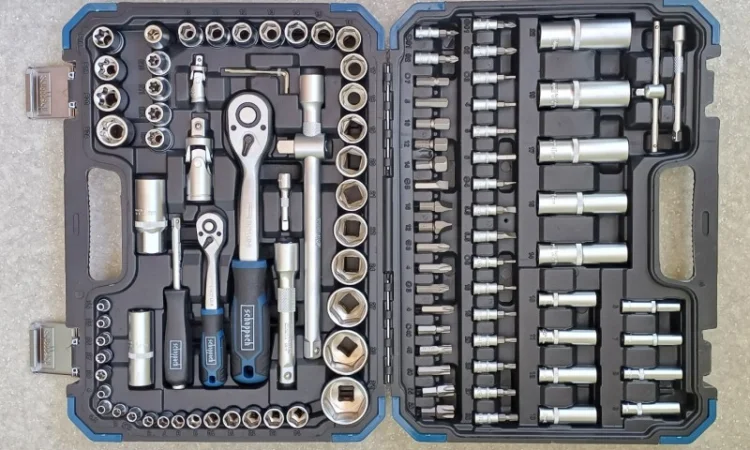 Набор инструментов SCHEPPACH SCH-41082-5 на 108 предметов - фото № 3