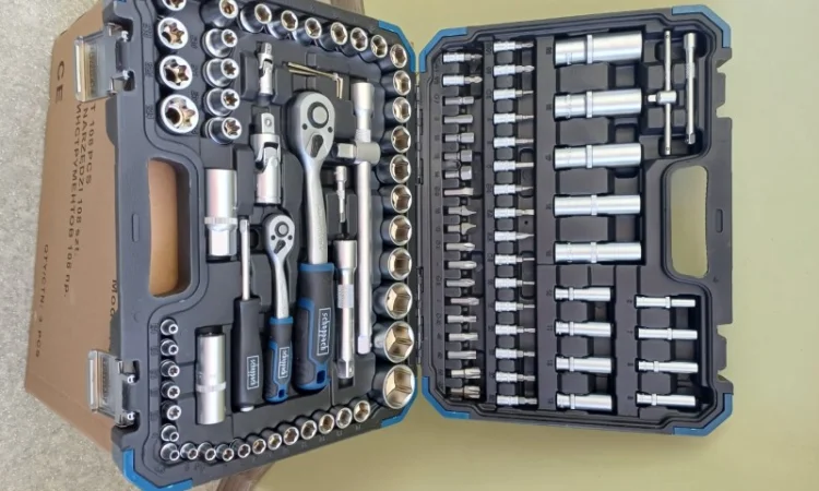 Набор инструментов SCHEPPACH SCH-41082-5 на 108 предметов - фото № 6