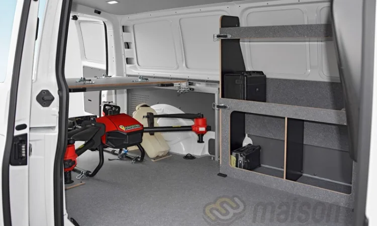 Оборудование фургона для перевозки агродронов - фото № 2