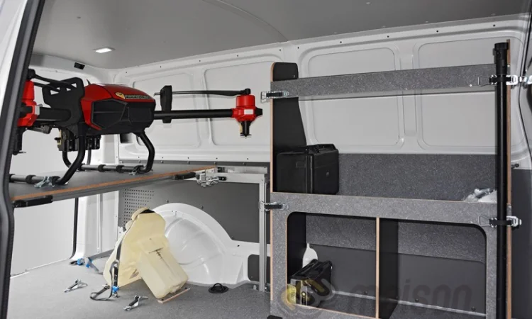 Оборудование фургона для перевозки агродронов - фото № 8