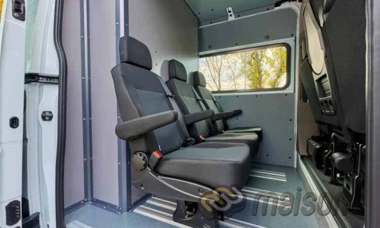 Переоборудование Renault Master в грузопассажирский - фото № 5