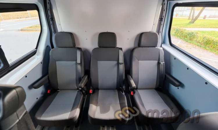 Переоборудование Renault Master в грузопассажирский - фото № 6