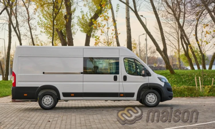 Переоборудование Peugeot Boxer для комфортного перевозки - фото № 7