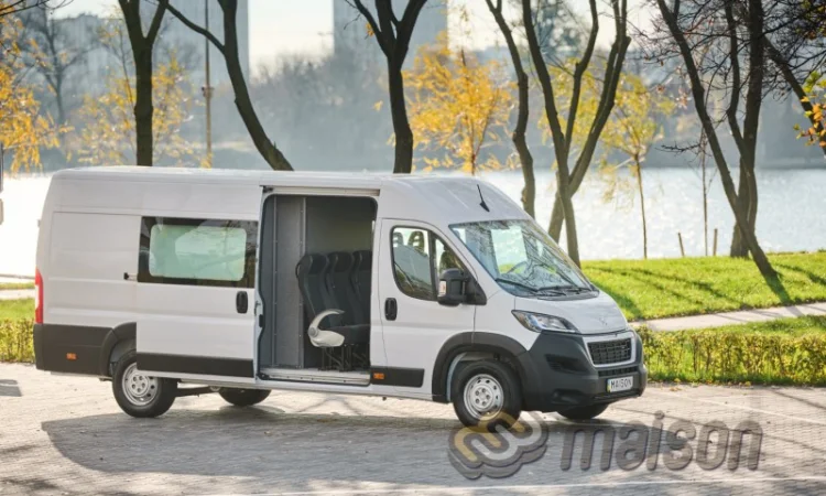 Переобладнання Peugeot Boxer у вантажопасажирський - фото № 2