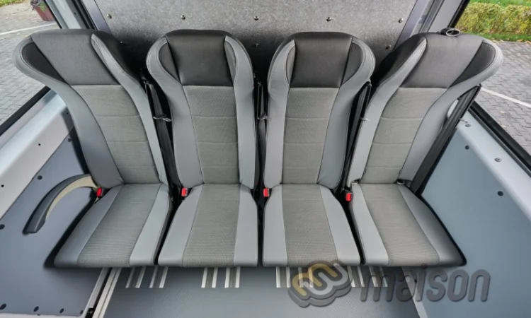 Переобладнання Peugeot Boxer у вантажопасажирський - фото № 6