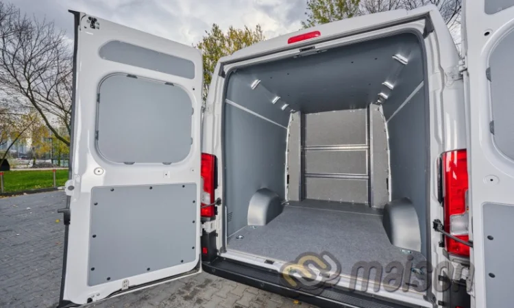 Переобладнання Peugeot Boxer у вантажопасажирський - фото № 8