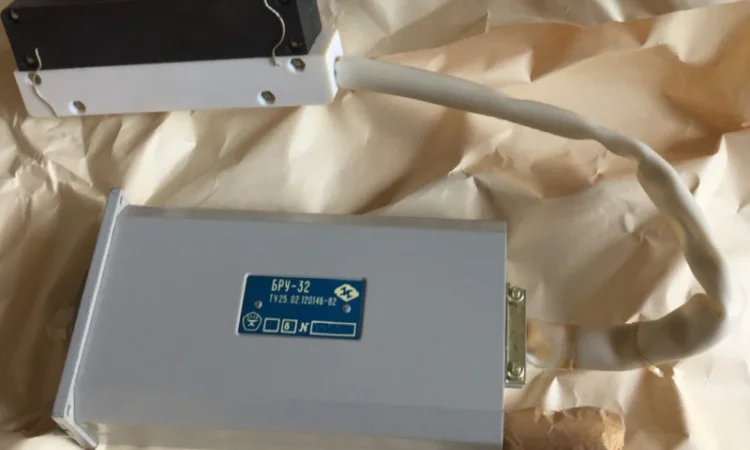 Блок ручного управления БРУ-32 - фото № 1