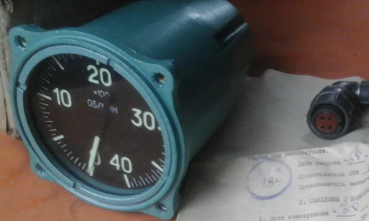 Куплю тахометр ТЭ-4В - фото № 1