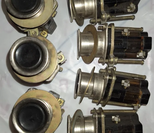 Кнопки управления КМЕ для электрических цепей - фото № 1